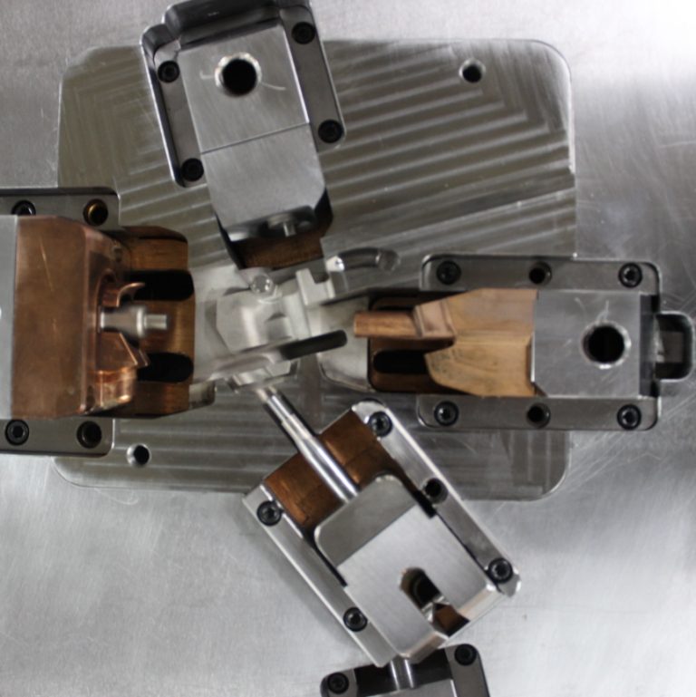 Molding Experts Ayanna Plastics & Engineering